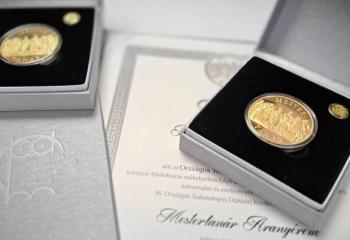 Mestertanár Aranyérem